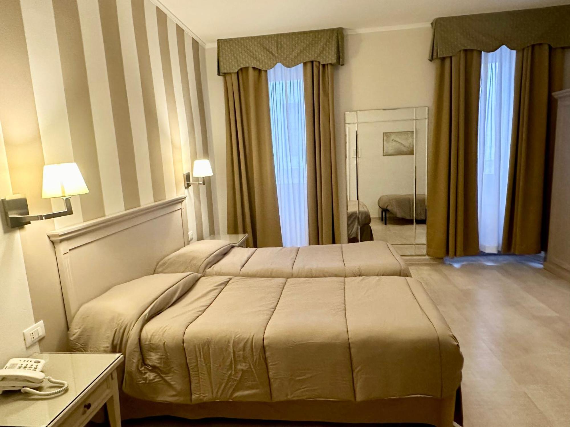 Hotel Bristol Trieste Eksteriør billede